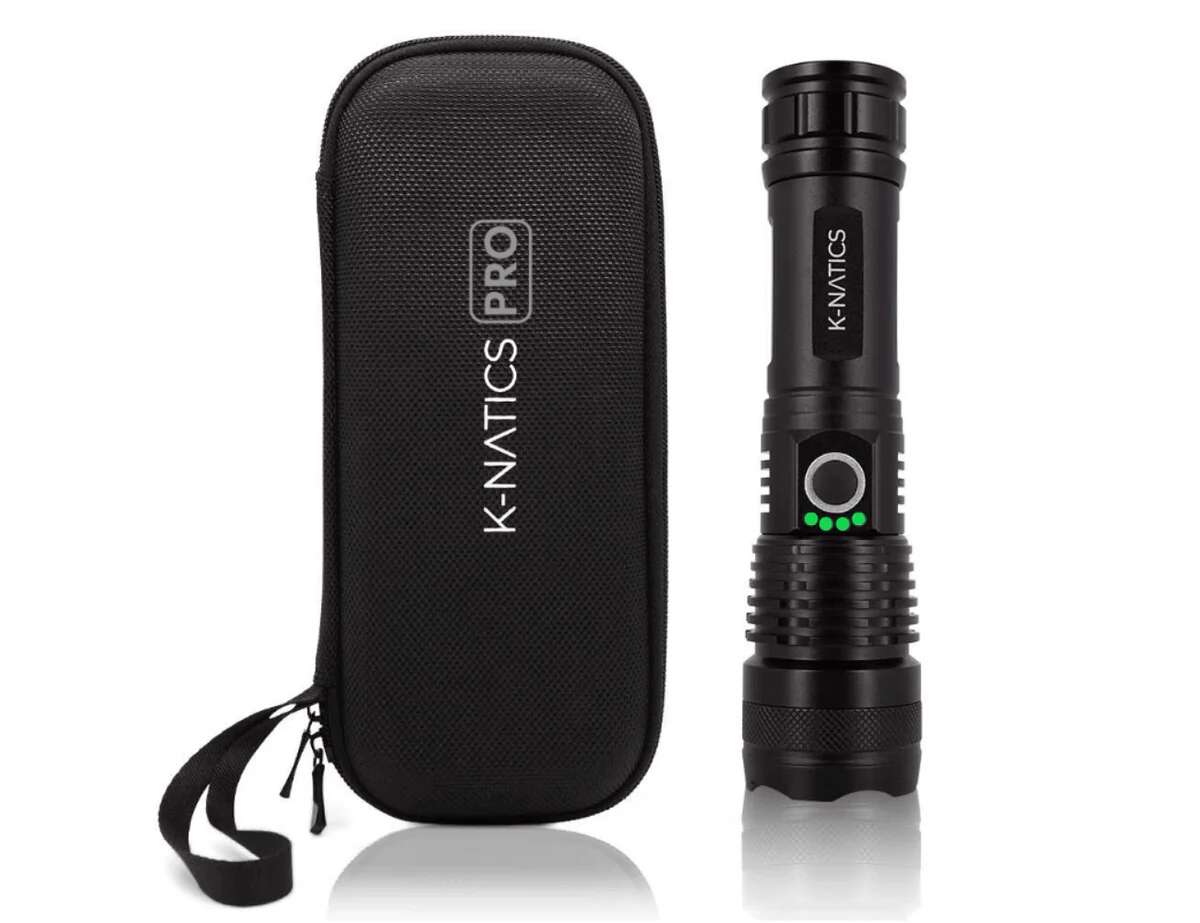 De K-NATICS Pro is de beste Zaklamp op Batterijen van 2024
