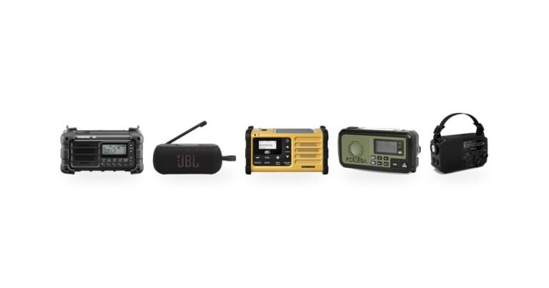 De 5 beste noodradio's van 2026 naast elkaar: Sangean MMR-99, JBL Tuner 3, Sangean MMR-88, Follesa DAB-373BT en Philips TAR1609